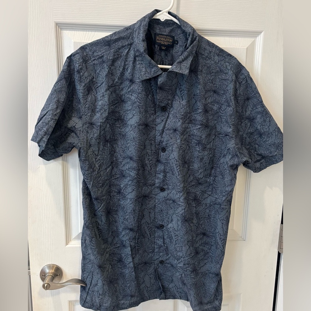 Pendleton Men's Blue Floral Patterned Shirt